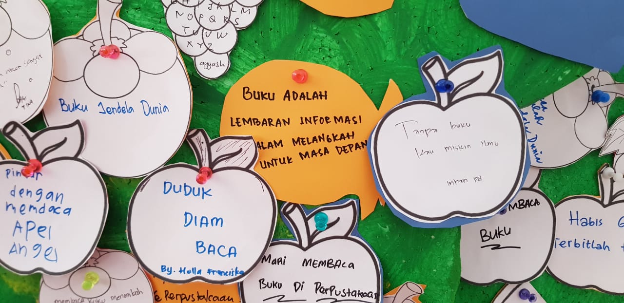 Pengunjung Kalteng Quality Expo Ramai Sumbangkan Tulisan di \