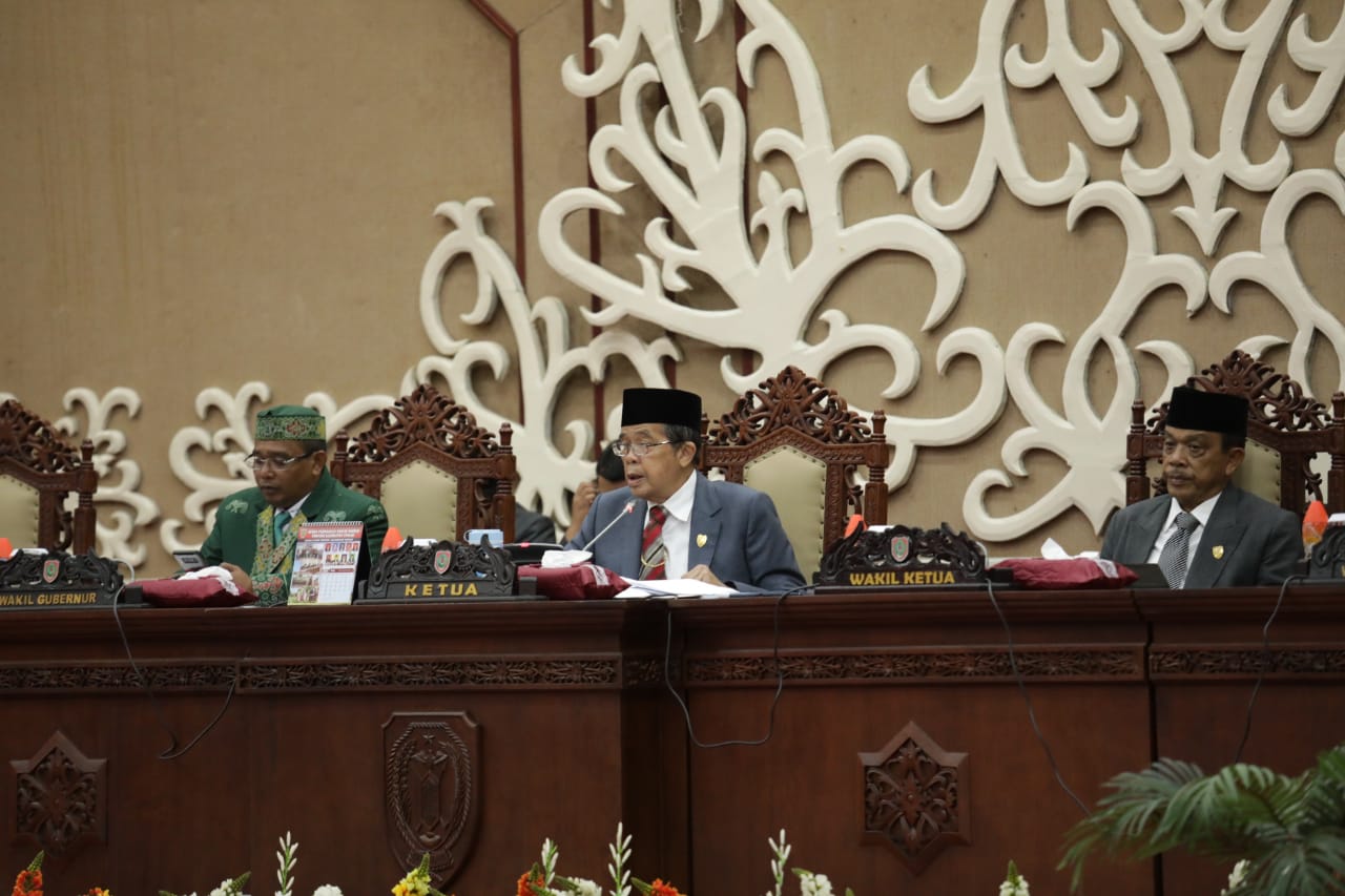 3 Perda Yang Dihasilkan Berdasarkan Persetujuan Bersama Gubernur Kalteng dan DPRD Prov. Kalteng 