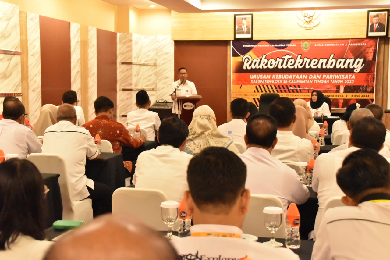 Asisten Ekbang Leonard S Ampung Buka Rakortek Perencanaan Pembangunan Bidang Kebudayaan dan Pariwisata