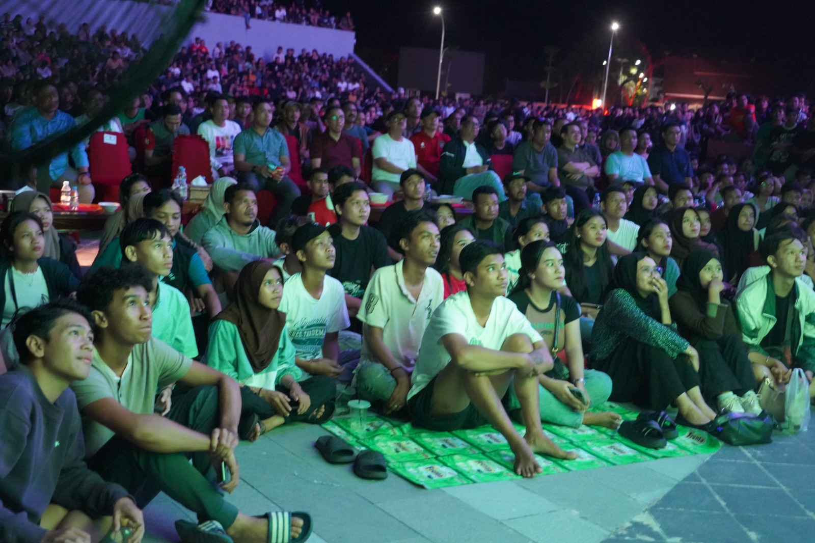 Antusias Dukung Timnas Indonesia U-23, Gubernur Kalteng bersama Masyarakat Nobar di Bundaran Besar Palangka Raya