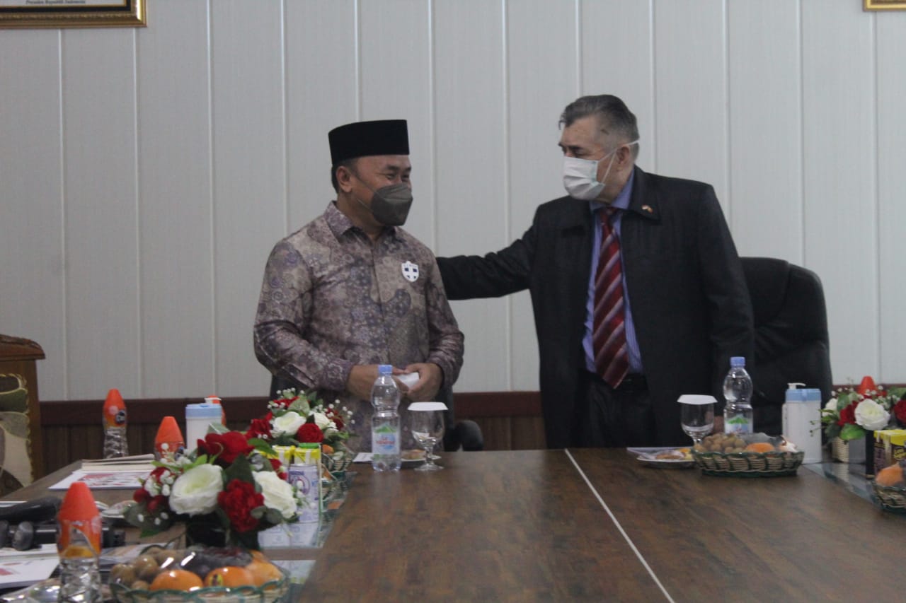 Gubernur Kalteng Menggelar Pertemuan Dengan Delegasi Rumania 