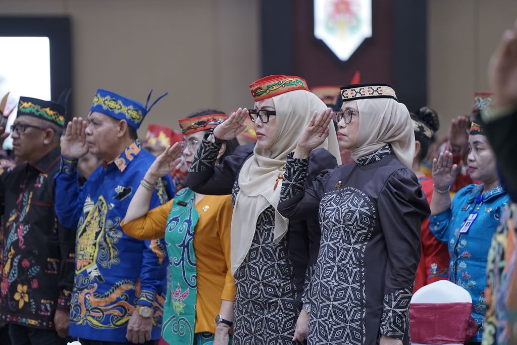 Perkuat Komitmen Nilai-nilai Luhur Pancasila, Kadisbudpar Kalteng dan Jajaran Ikuti Upacara Peringatan Hari Lahir Pancasila 2024