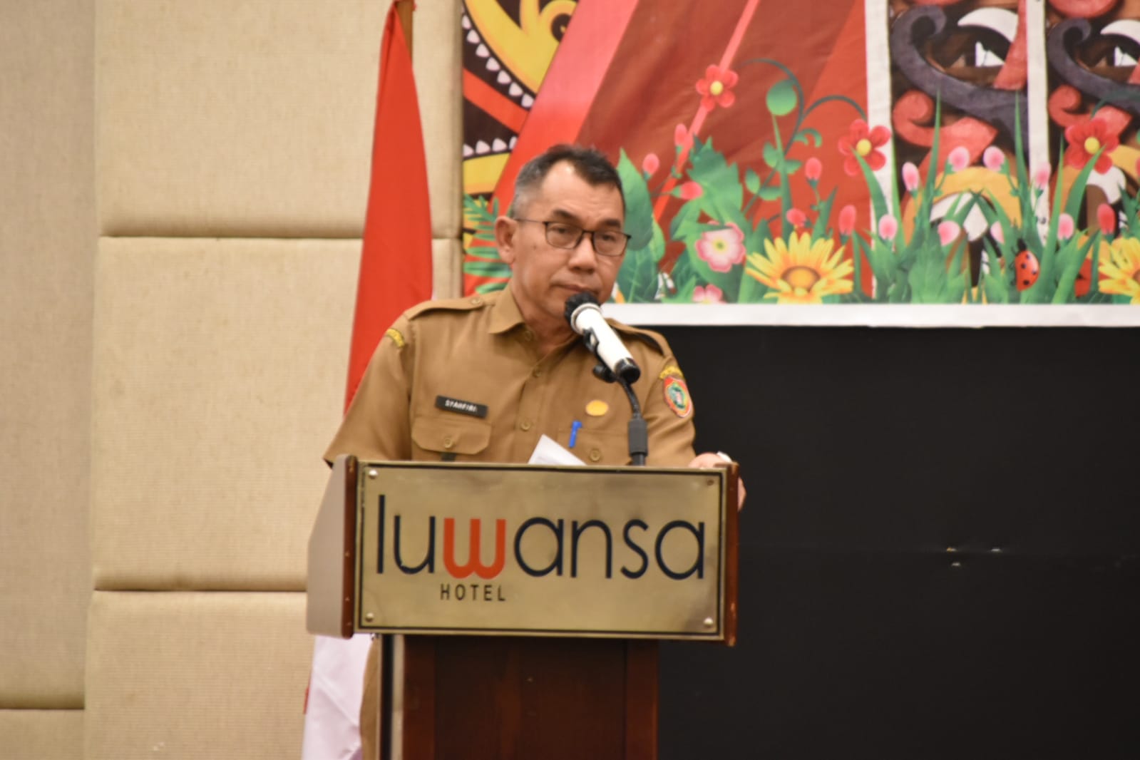 Asisten Adum Sri Suwanto Buka Sosialisasi dan Bimtek Penyusunan Perencanaan Anggaran Melalui Aplikasi SIPD-RI