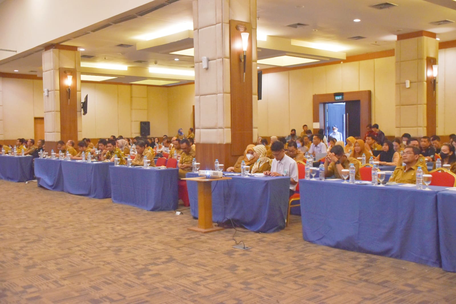 Asisten Adum Sri Suwanto Buka Sosialisasi dan Bimtek Penyusunan Perencanaan Anggaran Melalui Aplikasi SIPD-RI