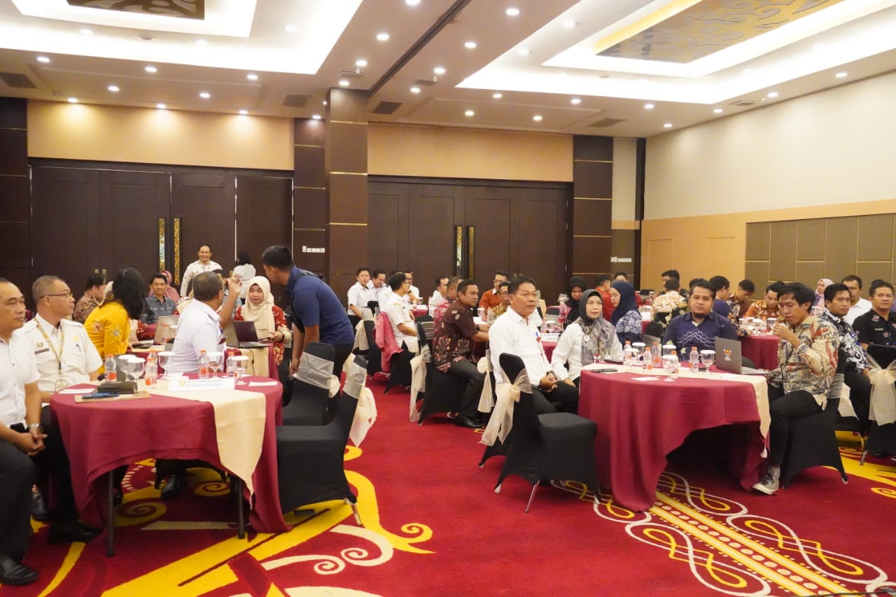 Wakili Sekda Prov. Kalteng, Asisten Ekbang Buka Sosialisasi Keputusan Kepala LKPP Nomor 177 Tahun 2024 se Kalteng Tahun 2024