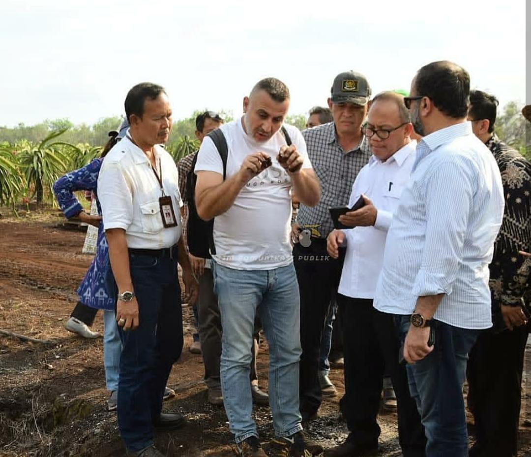 Sekda Fahrizal Fitri Dampingi Delegasi UEA Tinjau Lahan Pertanian di Kalteng