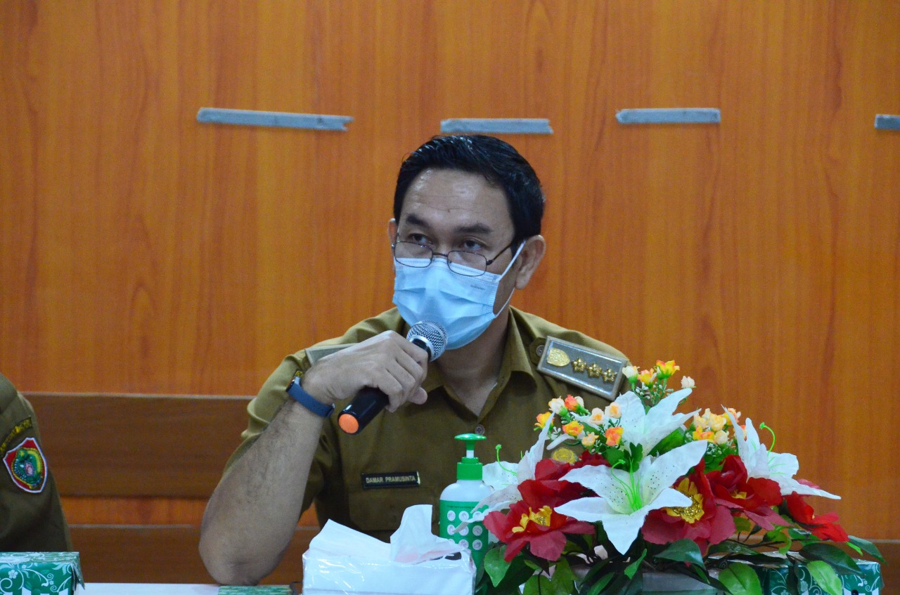 Dinkes Prov. Kalteng Serah Terima Tenaga Kesehatan Penugasan Khusus Program Nusantara Sehat Individual Periode II Tahun 2022