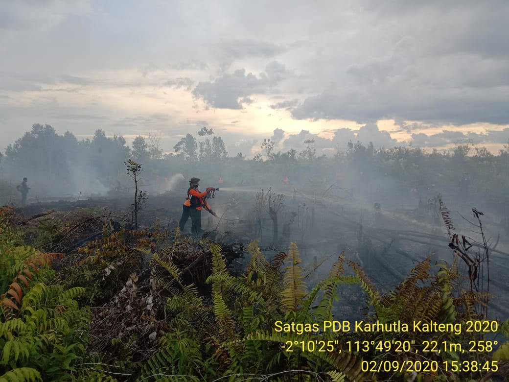 Kebakaran Lahan di Jalan Nagasari XX, Kelurahan Bukit Tunggal, Kecamatan Jekan Raya, Kota Palangka Raya