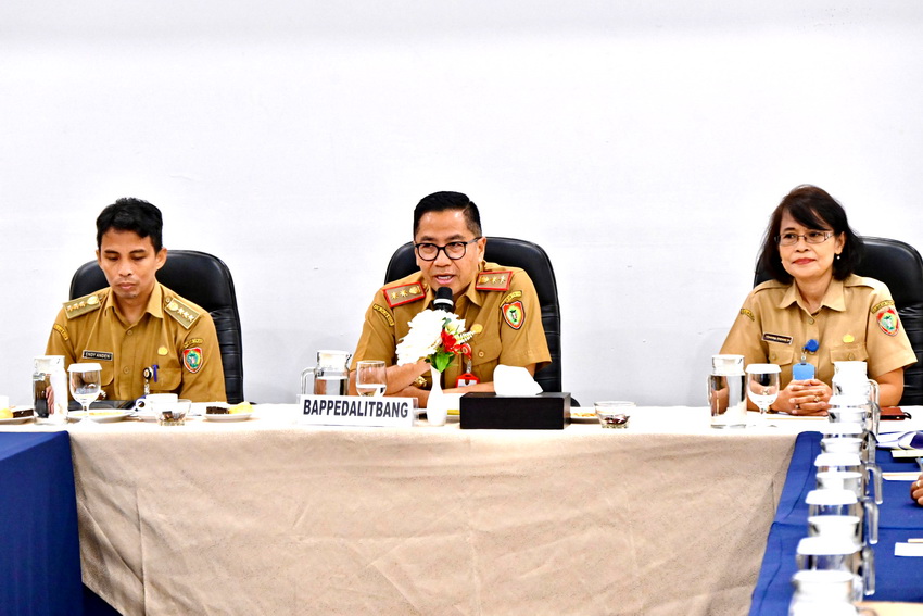 Kepala Bappedalitbang Buka Raker Monitoring dan Pemantauan Program Kegiatan  Perangkat Daerah Lingkup lnfrastruktur dan Kewilayahan