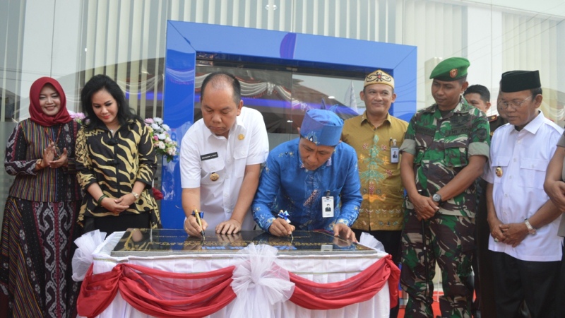 Bupati Resmikan Gedung Kantor Cabang BRI Kuala Kapuas