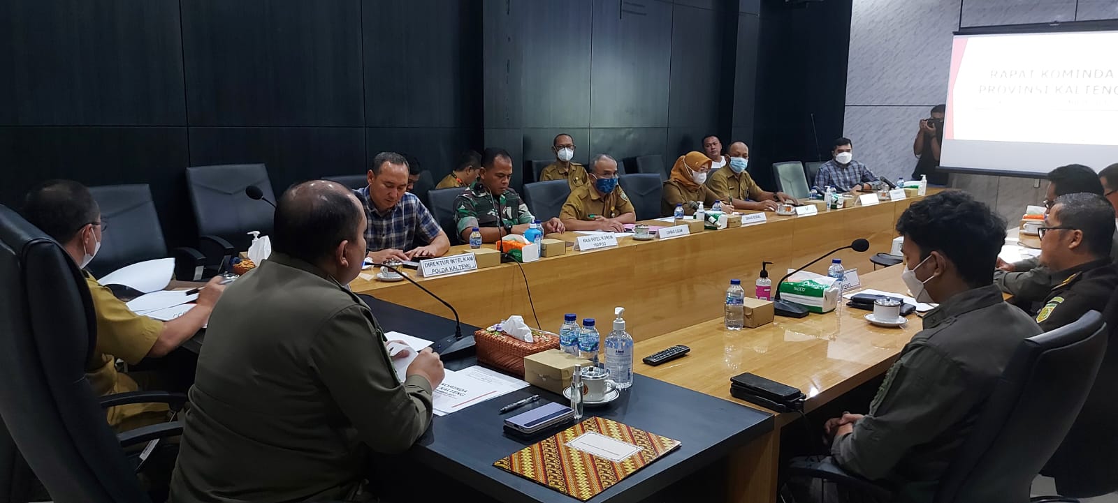 Badan Kesbangpol mengikuti Rapat Kominda dengan Agenda Dampak Kenaikan Harga BBM dan Penyaluran BLT di wilayah Kalimantan Tengah