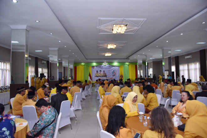 Ciptakan Atmosfer Kebersamaan, Pemkab Kobar Gelar Tradisi Betomu Menyadi Salaman