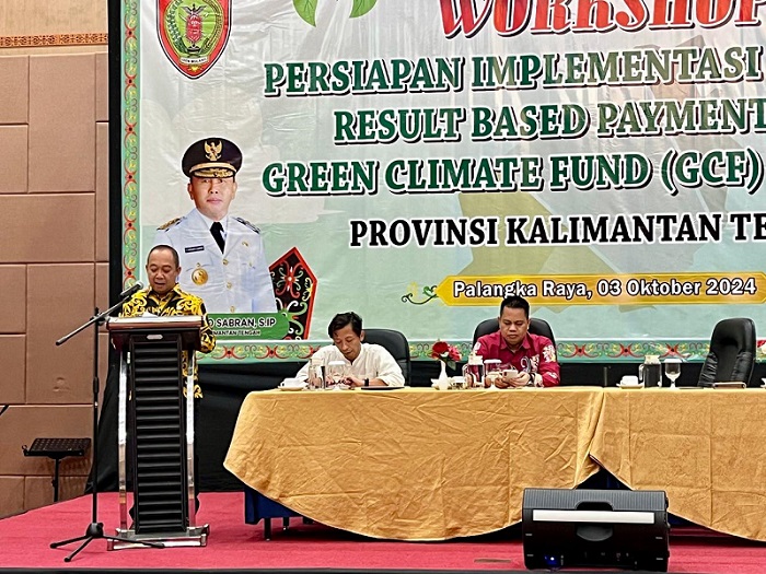 Mewakili Plt Sekda Prov. Kalteng, Kadis Lingkungan Hidup Buka Workshop Persiapan Implementasi Program RBP GCF Output II Prov. Kalteng