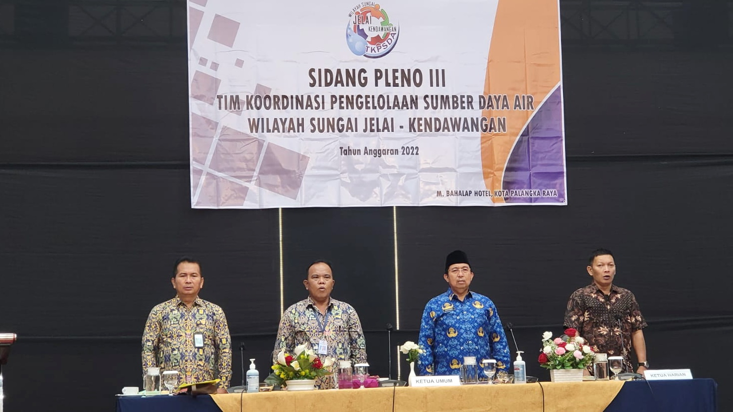Bappedalitbang Gelar Sidang Pleno III Tim Koordinasi Pengelolaan Sumber Daya Air Wilayah Sungai Jelai - Kendawangan