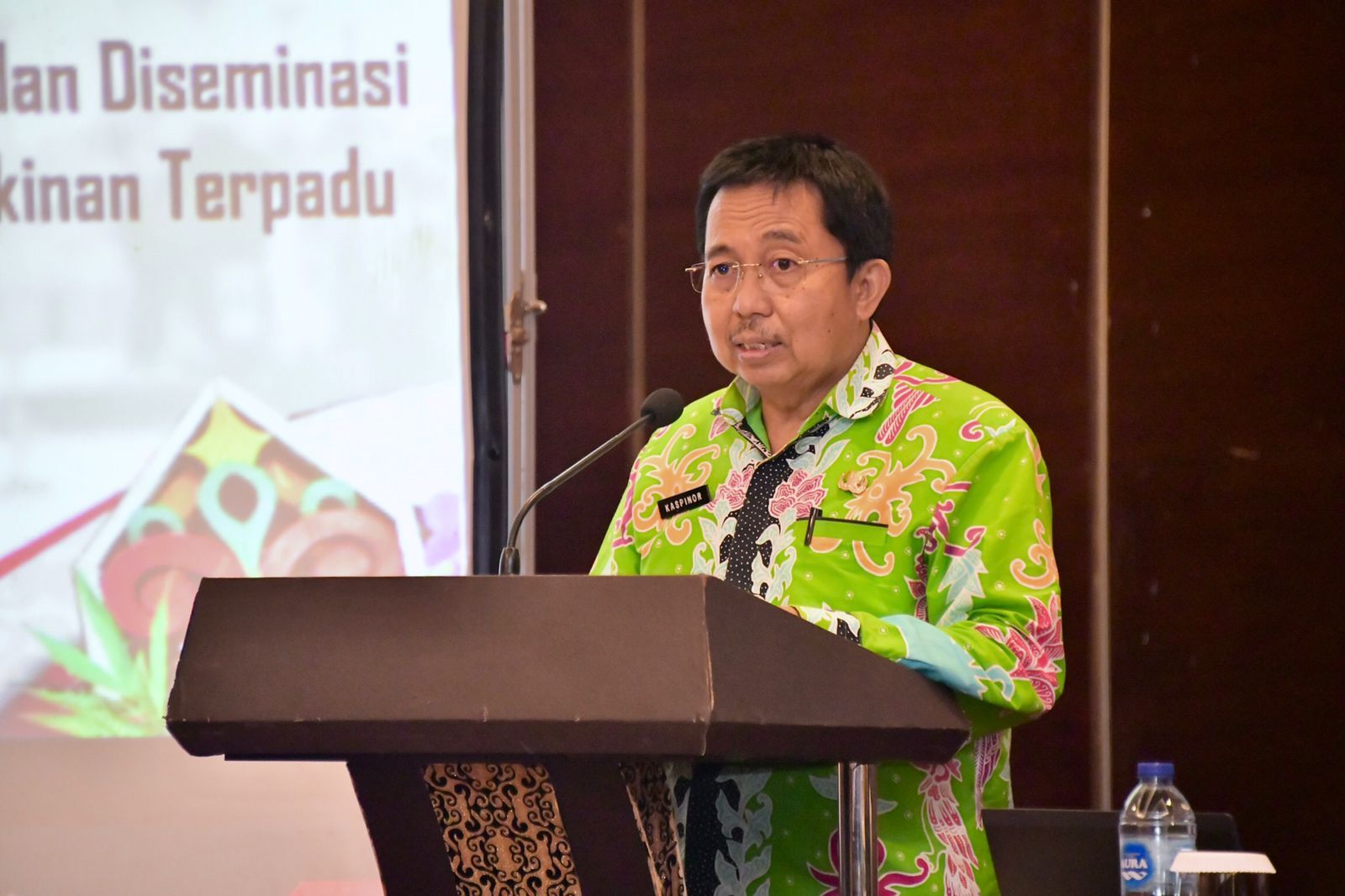Kepala Bappedalitbang Hadiri Rapat Sosialisasi Pemanfaatan Data REGSOSEK dan Diseminasi SEPAKAT Prov. Kalteng