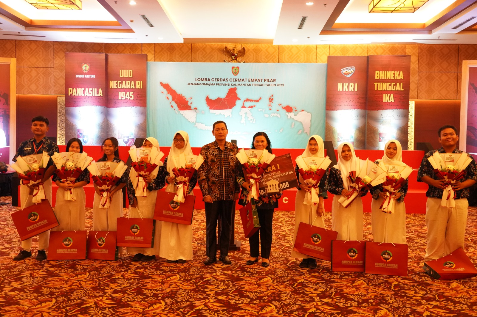 Sahli Yuas Elko Tutup Lomba Cerdas Cermat Empat Pilar Kebangsaan Jenjang SMA/MA Tingkat Provinsi  Kalteng