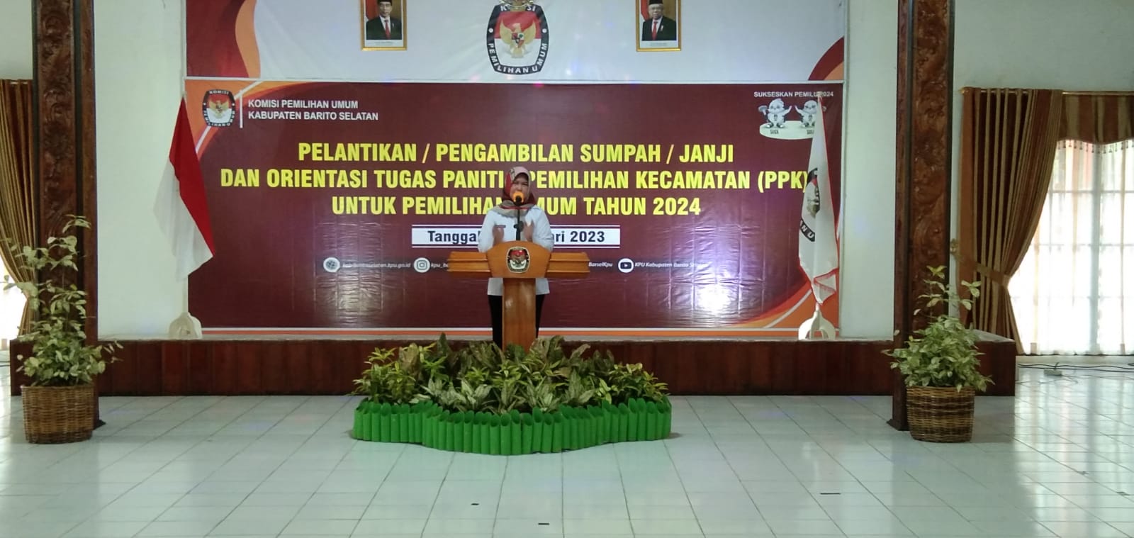 Pj. Bupati Hadiri Pelantikan Panitia Pemilihan Kecamatan  se-Kabupaten Barito Selatan