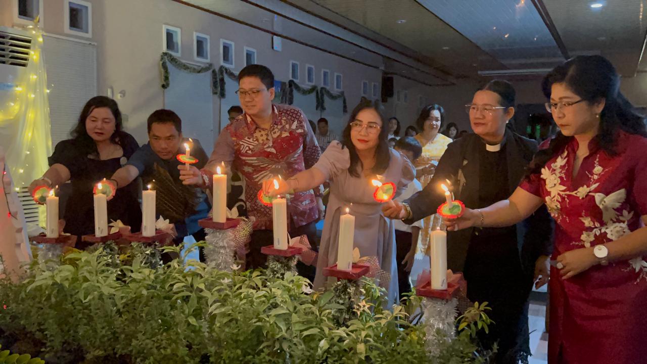 Dislutkan Selenggarakan Perayaan Natal Keluarga Besar Dislutkan Prov. Kalteng Tahun 2024