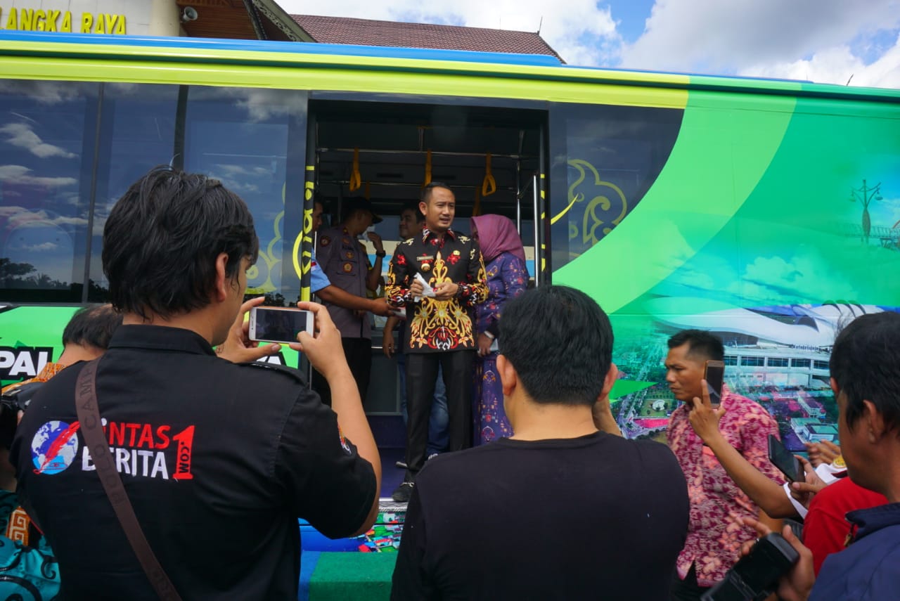 WALIKOTA Uji Coba Kelayakan dan Kenyamanan Bus Rapid Transit