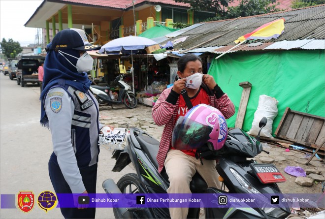Dishub Kobar Imbau Para Pengguna Jalan untuk Taat Aturan Lalin dan Patuhi Protokol Kesehatan