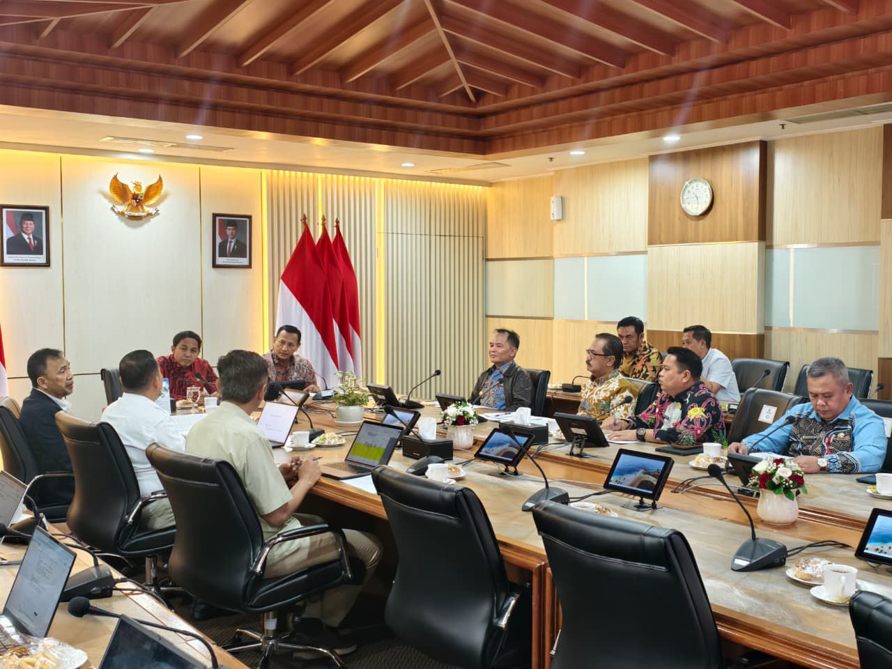 Perkuat Sinergi Pusat-Daerah, Gubernur Kalteng Temui Menhut RI Bahas Optimalisasi DBH-DR untuk Penanganan Karhutla dan Ketahanan Pangan