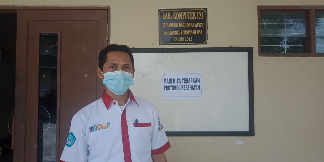 Teknisi Dinas Pendidikan Provinsi Kalimantan Tengah Dampingi Uji Coba Tahap 2 USBK SMA Negeri 1 Palangka Raya