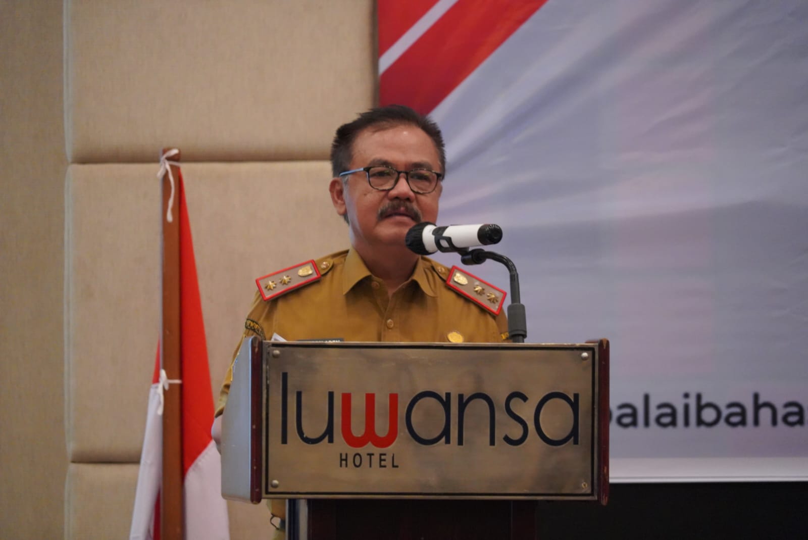 Sahli Gubernur Herson B. Aden : Pemprov Kalteng Berkomitmen Mendukung Upaya Pengutamaan Bahasa Negara 