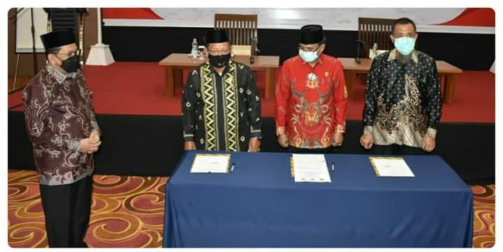 Disaksikan Wamenag, Kanwil Kemenag Jalin Kerja Sama dengan PTA dan Dukcapil