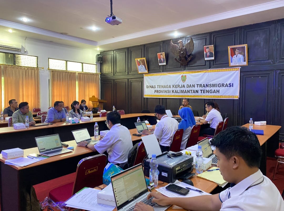 Disnakertrans Prov. Kalteng Dampingi Wasrikber BPJS Kesehatan dan BPJS Ketenagakerjaan