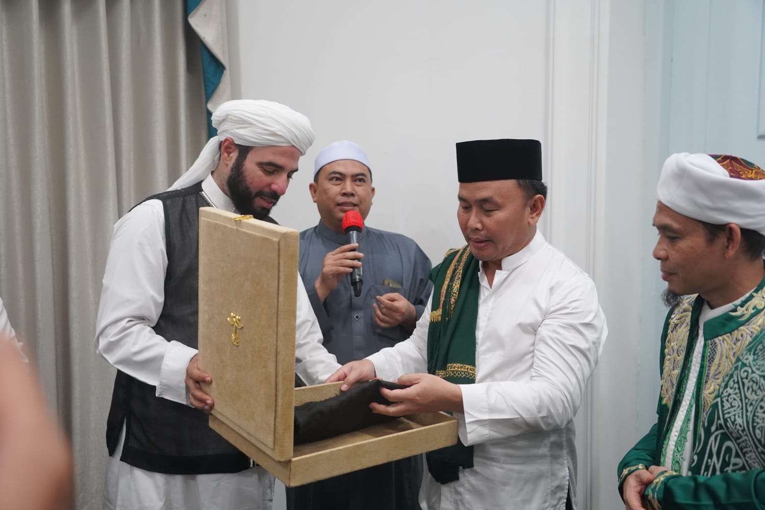 Gubernur Kalteng Sugianto Sabran Gelar Salat Hajat Bersama