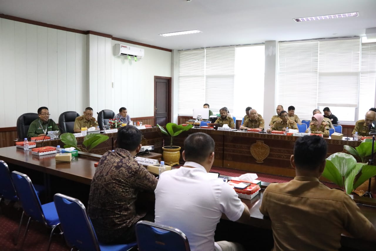Pimpin Rapat Evaluasi TPID, Sahli Gubernur Yuas Elko Harapkan Produksi Pangan di Kalteng Bisa Meningkat