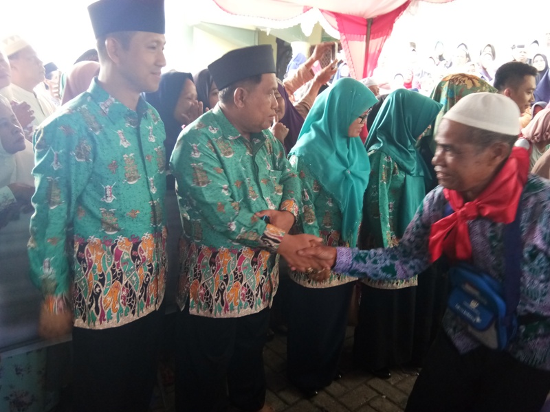 335 Jamaah Calon Haji Kapuas Menuju Tanah Suci