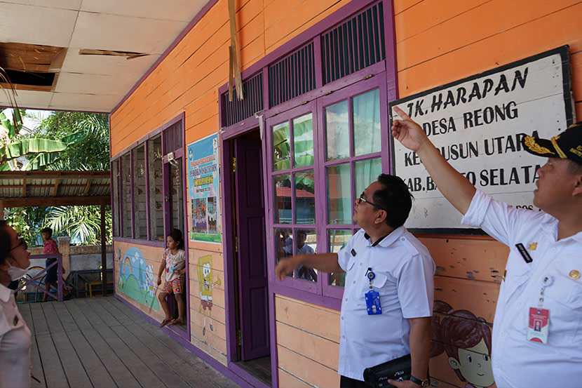 Serap Aspirasi Masyarakat, Pj Bupati Barsel Kunjungi 5 Desa di Wilayah Dusun Utara