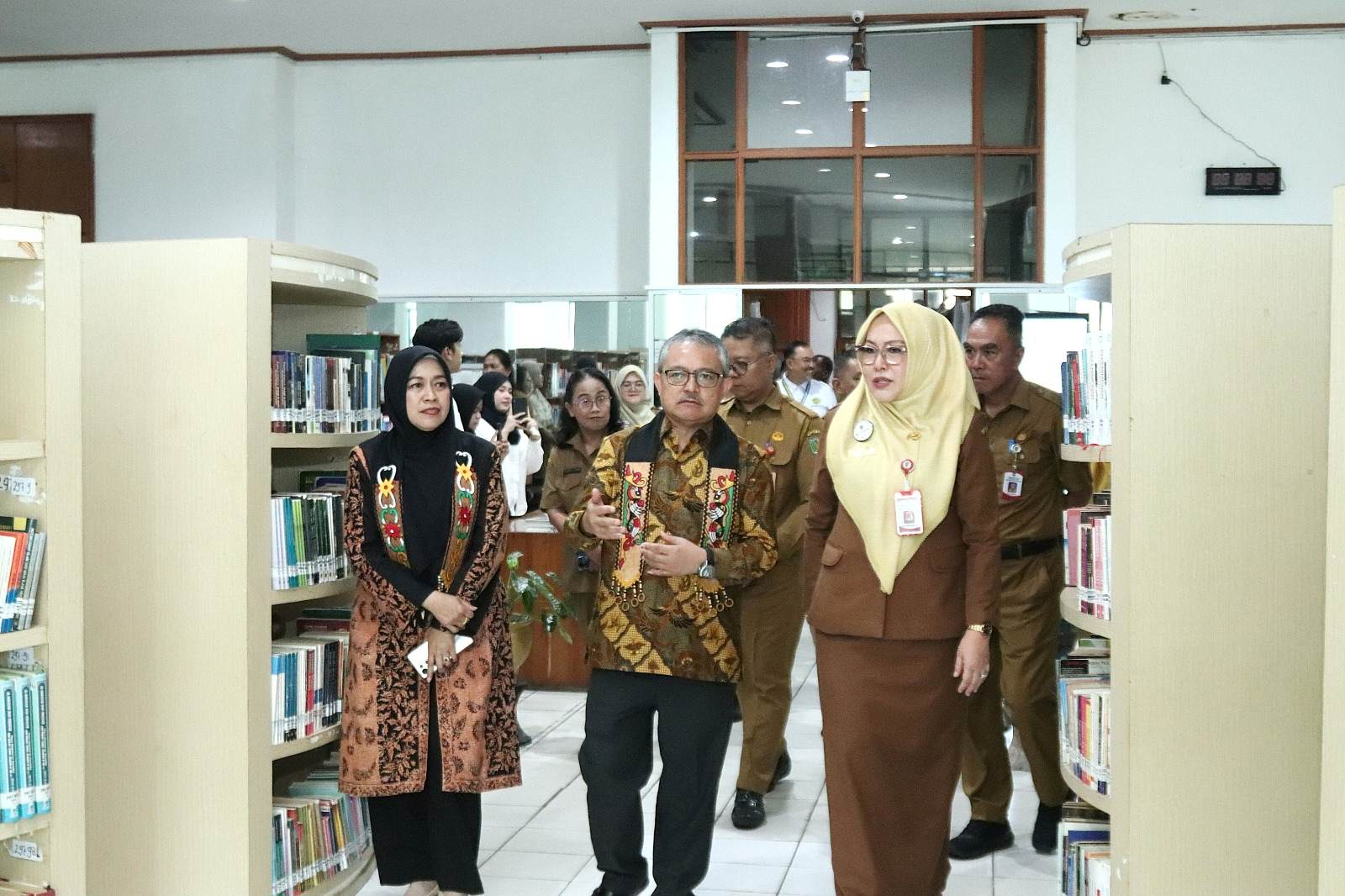 Kunjungi Dispursip Kalteng, Kepala Perpusnas RI Serap Aspirasi Terkait Literasi di Kalimantan Tengah