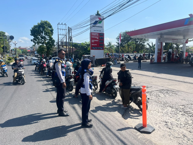 Pemkab Kobar Tindak Lanjuti Hasil RDP Distribusi BBM, Satpol PP dan Dishub Mulai Lakukan Pengawasan di SPBU