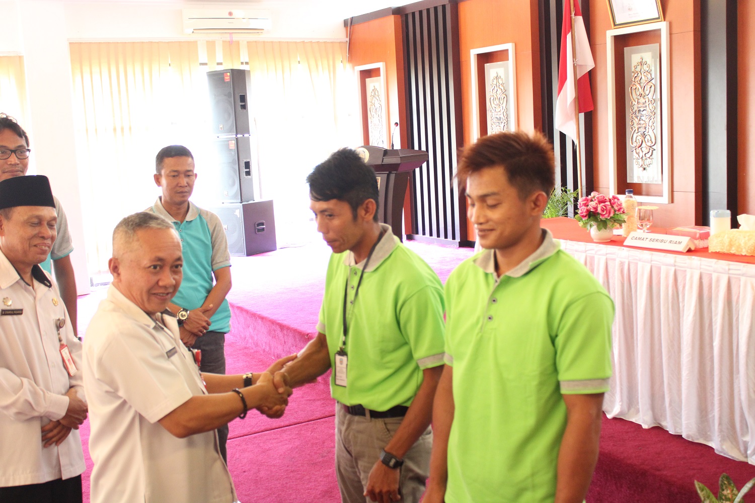 Pemkab Murung Raya, Resmi Melepaskan Peserta Pelatihan Operator Alat Berat