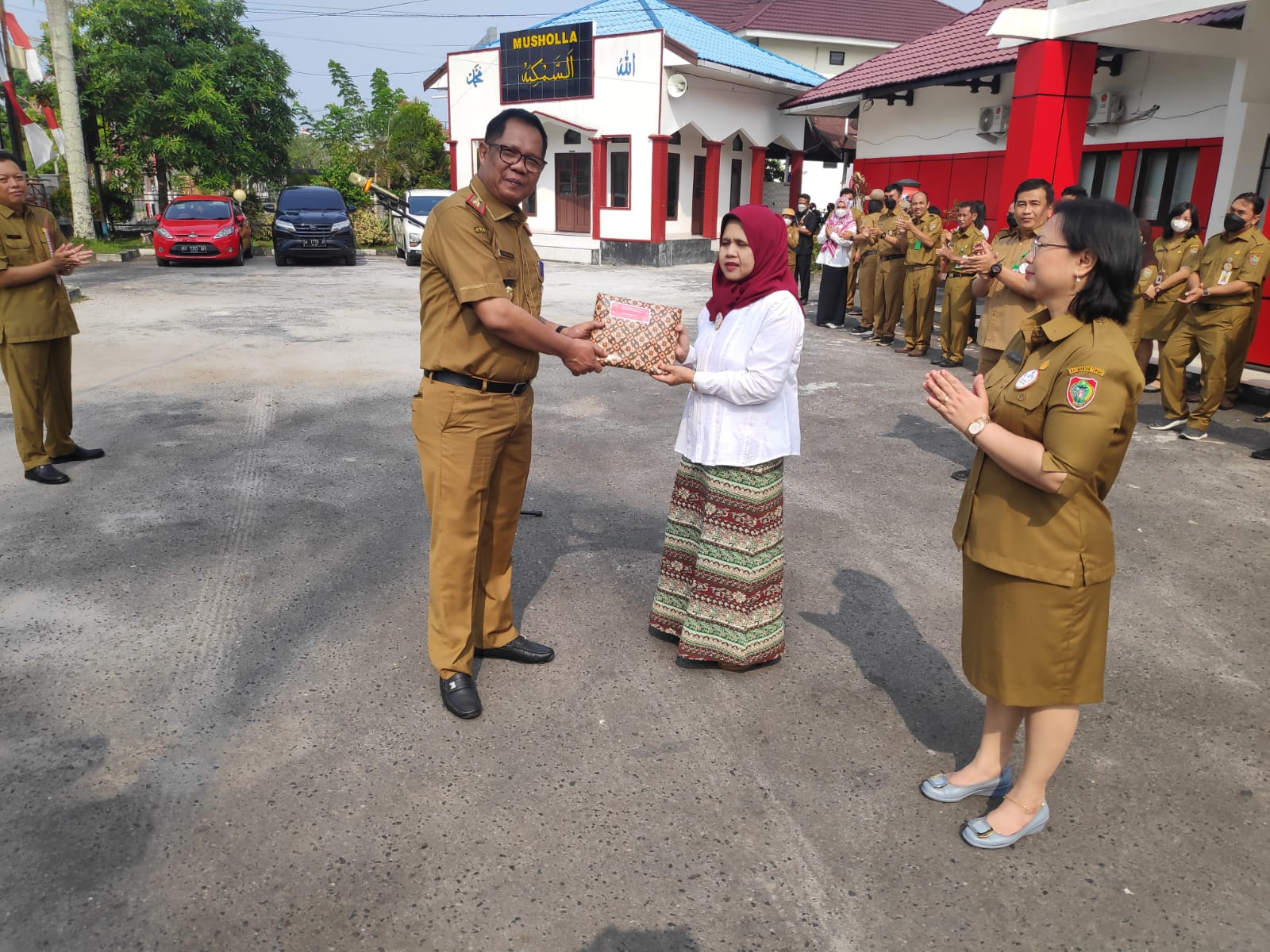 Dislutkan Prov. Kalteng Lepas Pegawai Purna Tugas dan Promosi Jabatan