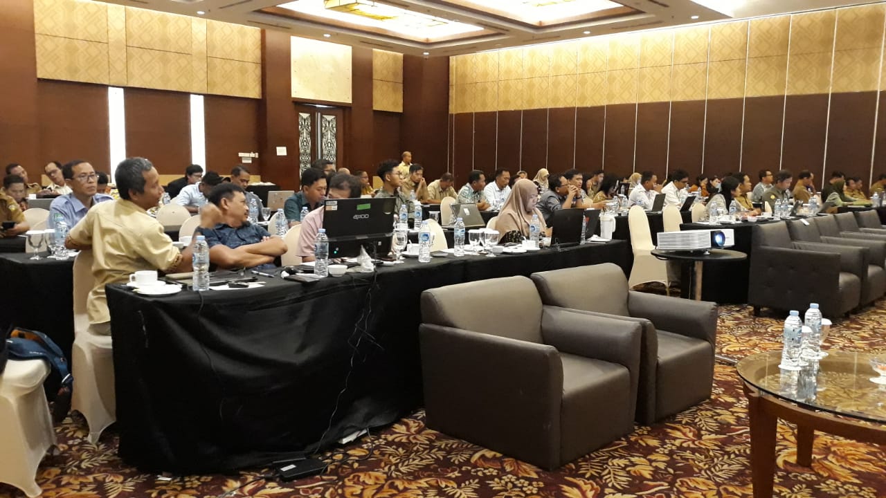 Gelar Bimtek Peningkatan Kapasitas Tim Pendataan, Kadisbun Prov. Kalteng Harapkan SDM Miliki Kompetensi GIS