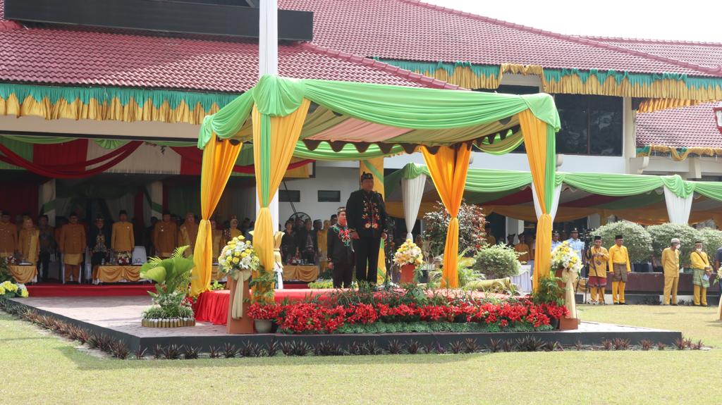 Kepala BKD Prov. Kalteng Hadiri Upacara Hari Jadi Kab. Kotawaringin Barat Ke 64