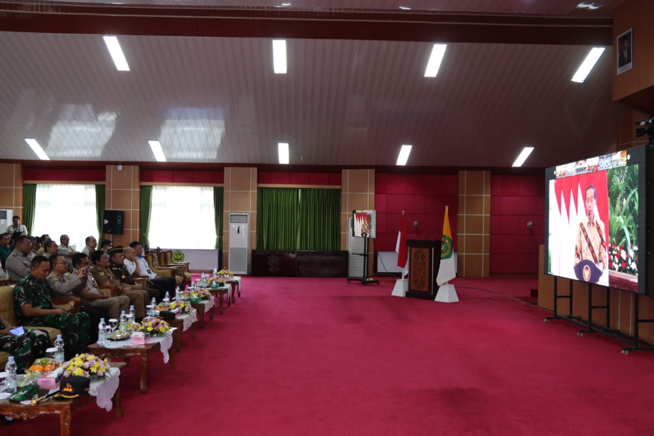 Wagub Edy Pratowo Hadiri Secara Virtual Penyerahan dan Peluncuran Sertipikat Tanah Elektronik oleh Presiden RI