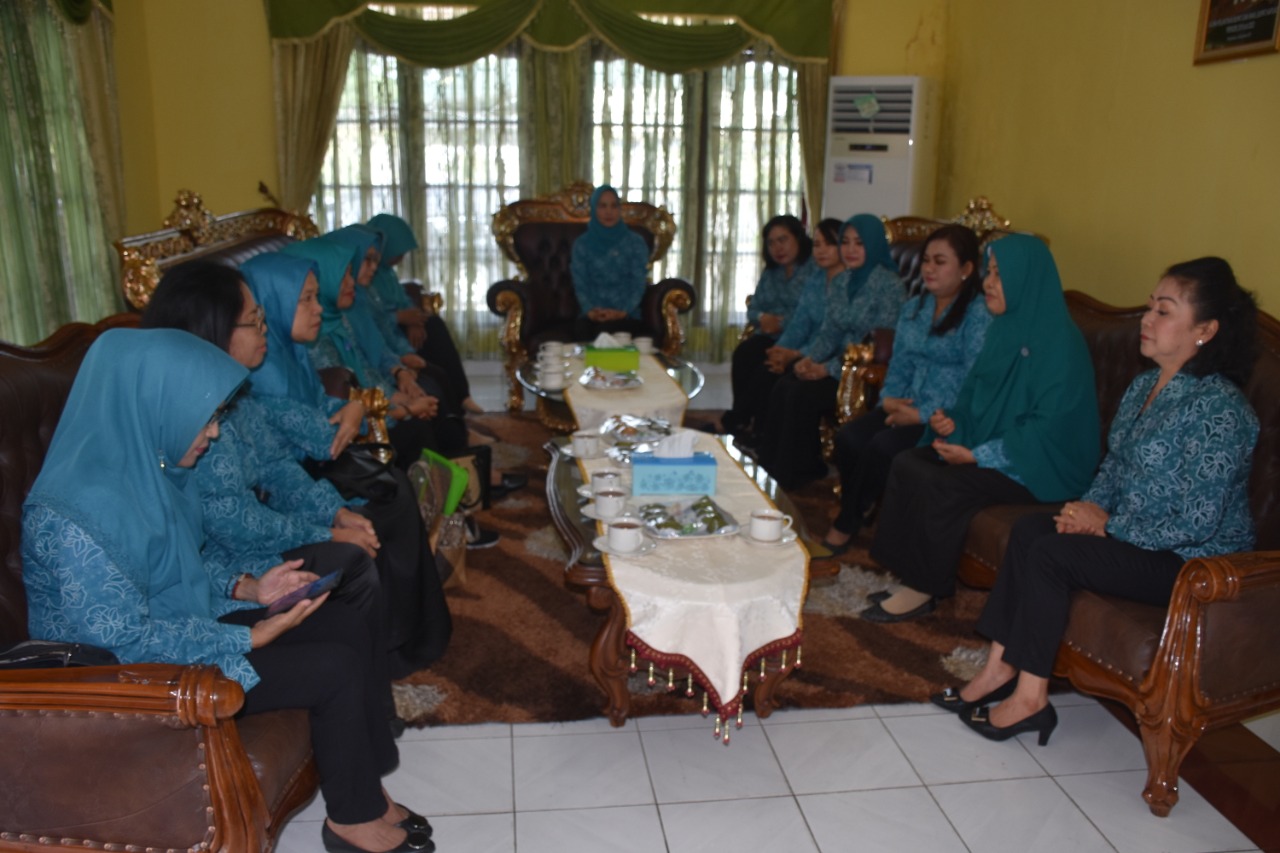 Kampung Barasih Menuju HATINYA PKK