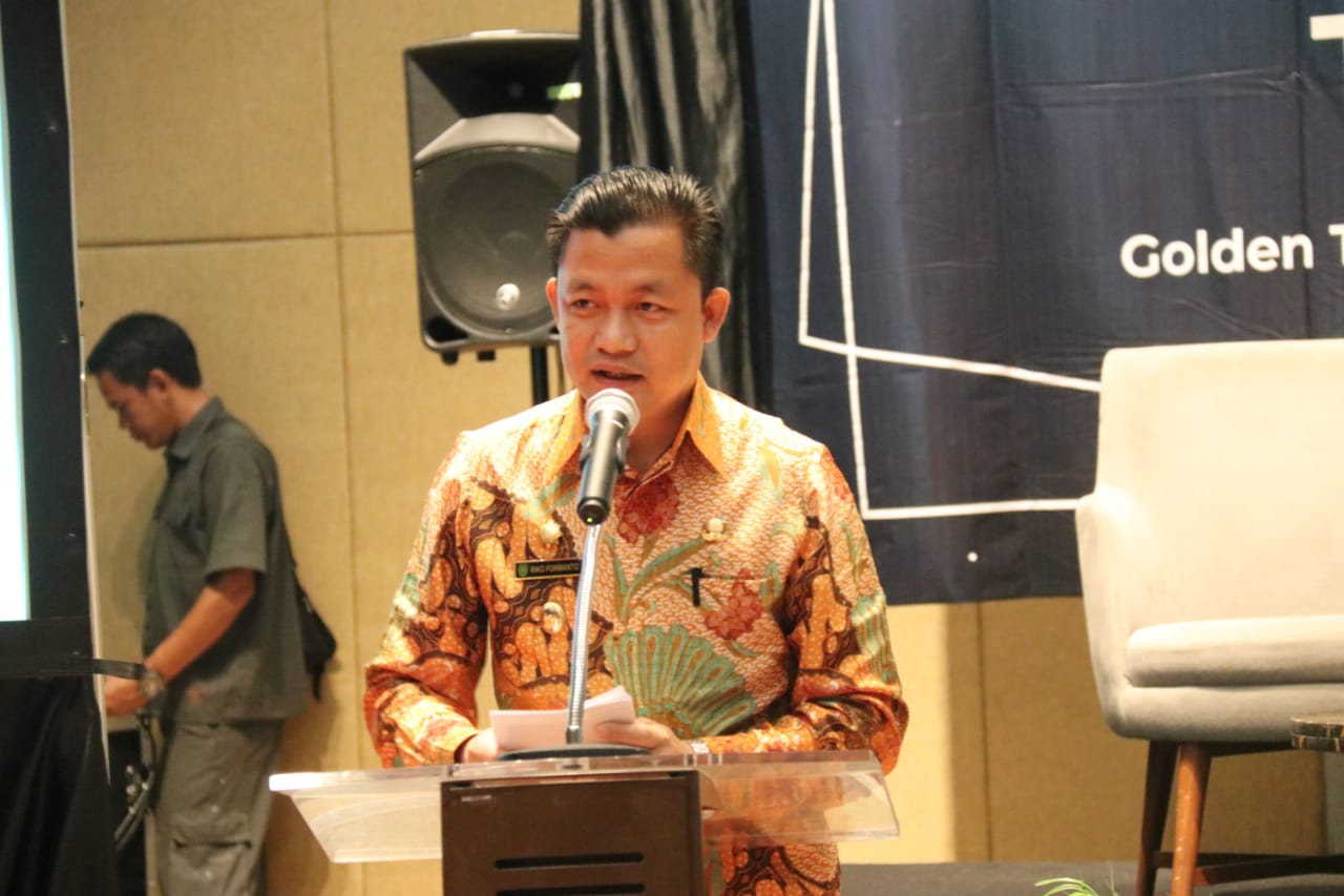 Wakil Bupati Lamandau Membuka secara resmi Bimtek Keuangan PD Lamandau tahun 2020