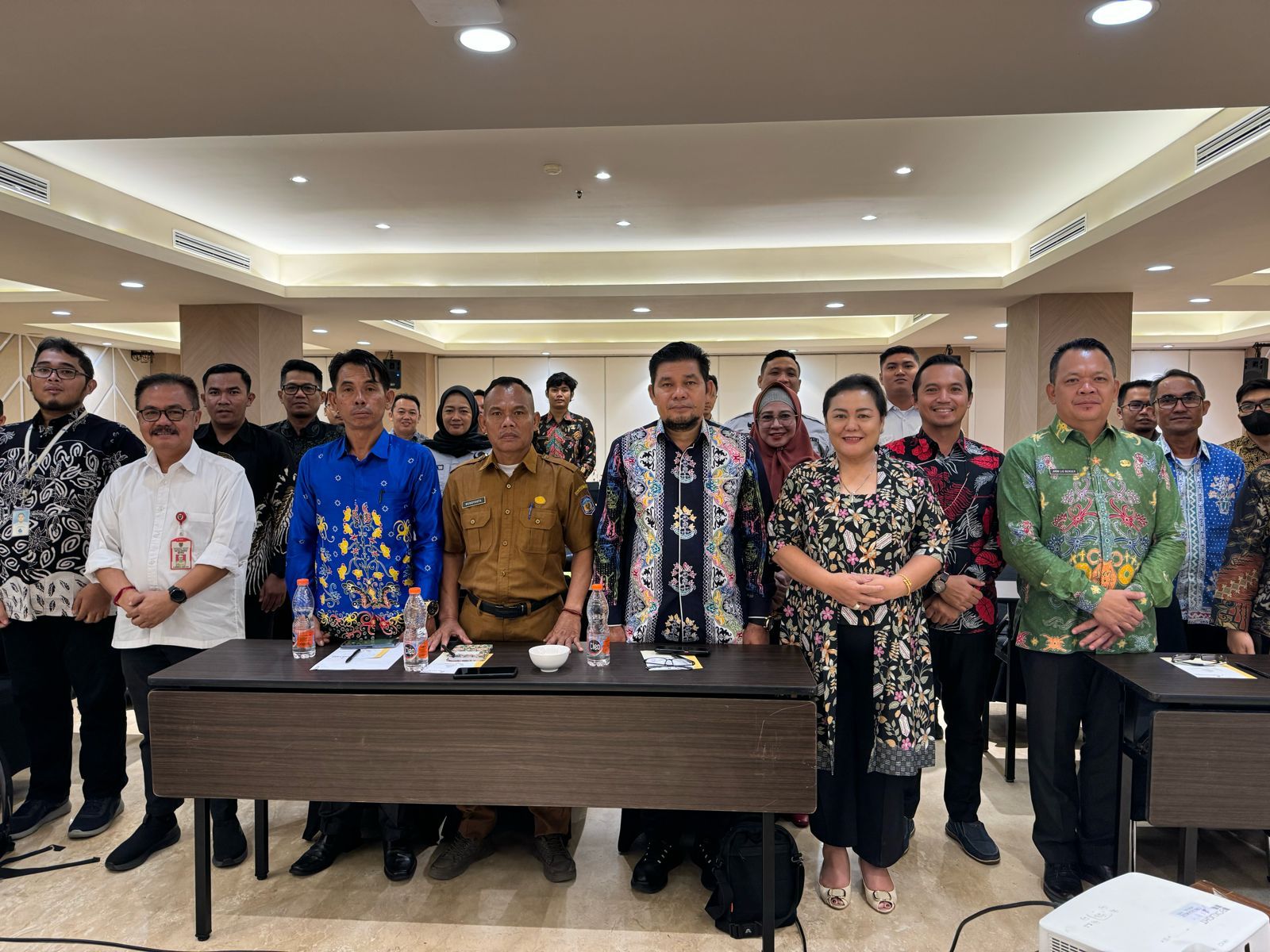Plh. Asisten Pemkesra Herson B. Aden Buka Diseminasi Kebijakan Penyelenggaraan Nama Rupabumi 