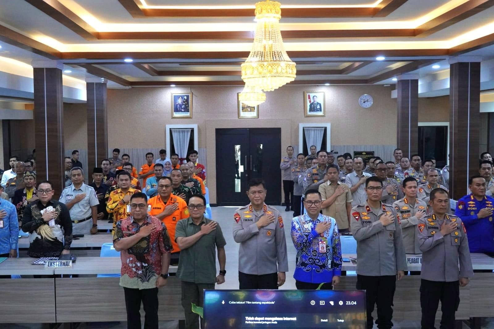 Plt. Sekda Leonard S. Ampung Pimpin Rakor Operasi Ketupat 2026, Pastikan Mudik dan Idulfitri Kondusif