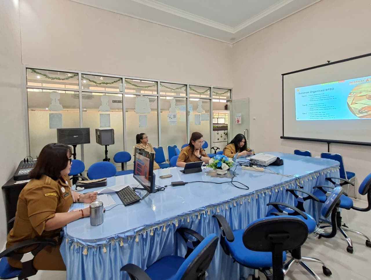 Tingkatkan Kualitas dan Pelayananan BPBD, Biro Organisasi Laksanakan Rapat Kerja Penataan Kelembagaan Kabupaten/Kota se-Kalimantan Tengah