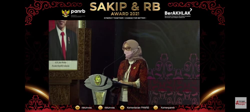 Asisten Adum Lies Fahimah Hadiri Penghargaan SAKIP dan RB Secara Virtual