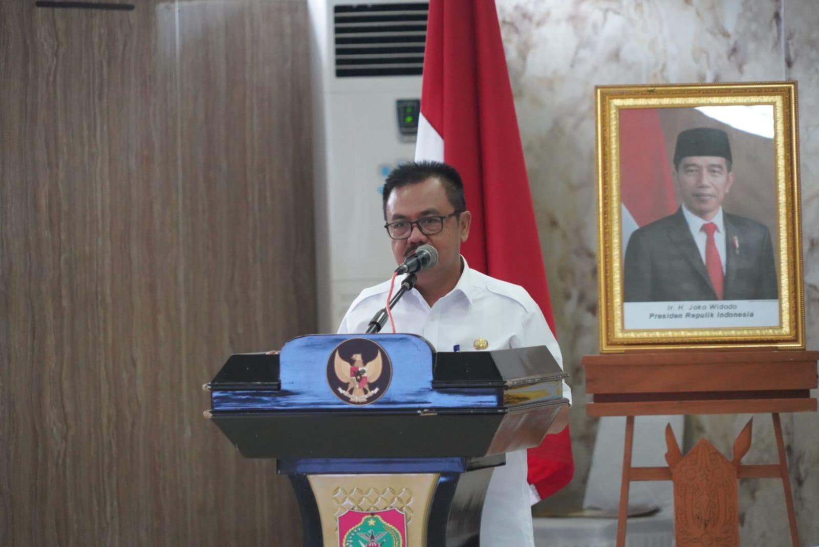 Sahli Gubernur Bidang Pemerintahan, Hukum, dan Politik Herson B. Aden Buka Sosialisasi Monitoring dan Evaluasi terkait Pembuatan dan Pelaksanaan KLHS, RPJPD maupun RPJMD