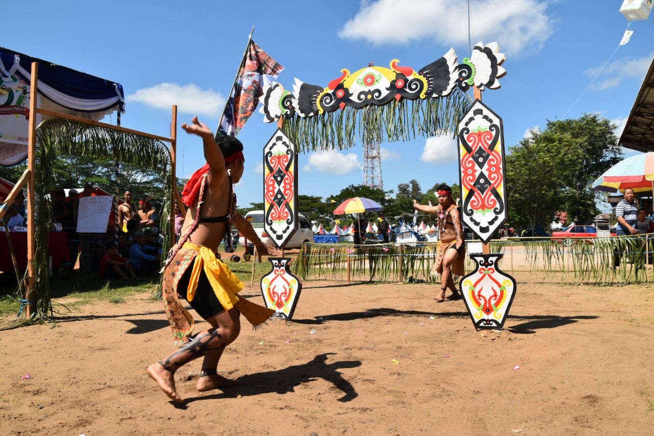 Pemenang Lomba Lawang Sakepeng Kategori Putra Dan Putri FBIM Tahun 2018