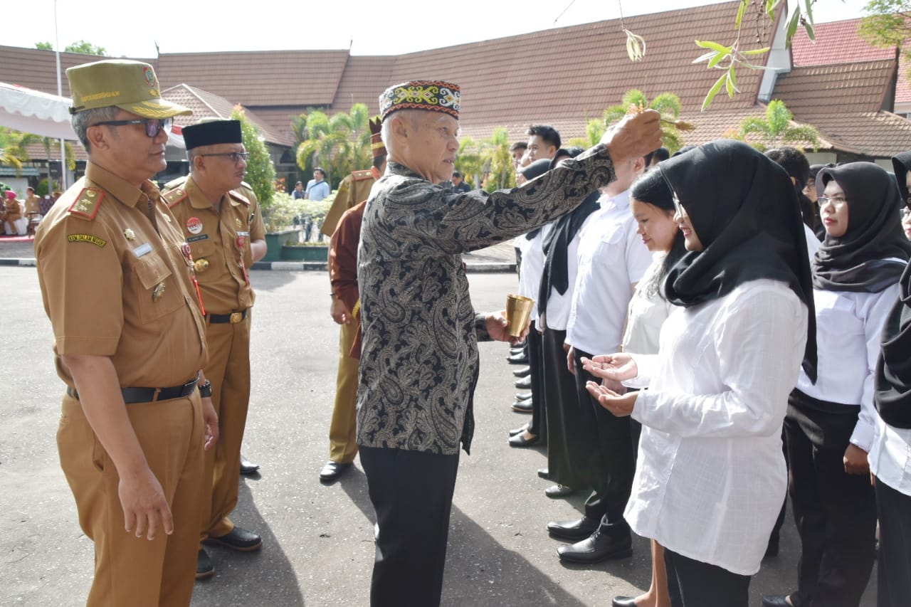 Wali Kota Palangka Raya Periode 1983-1988 Lukas Tingkes Tutup Usia