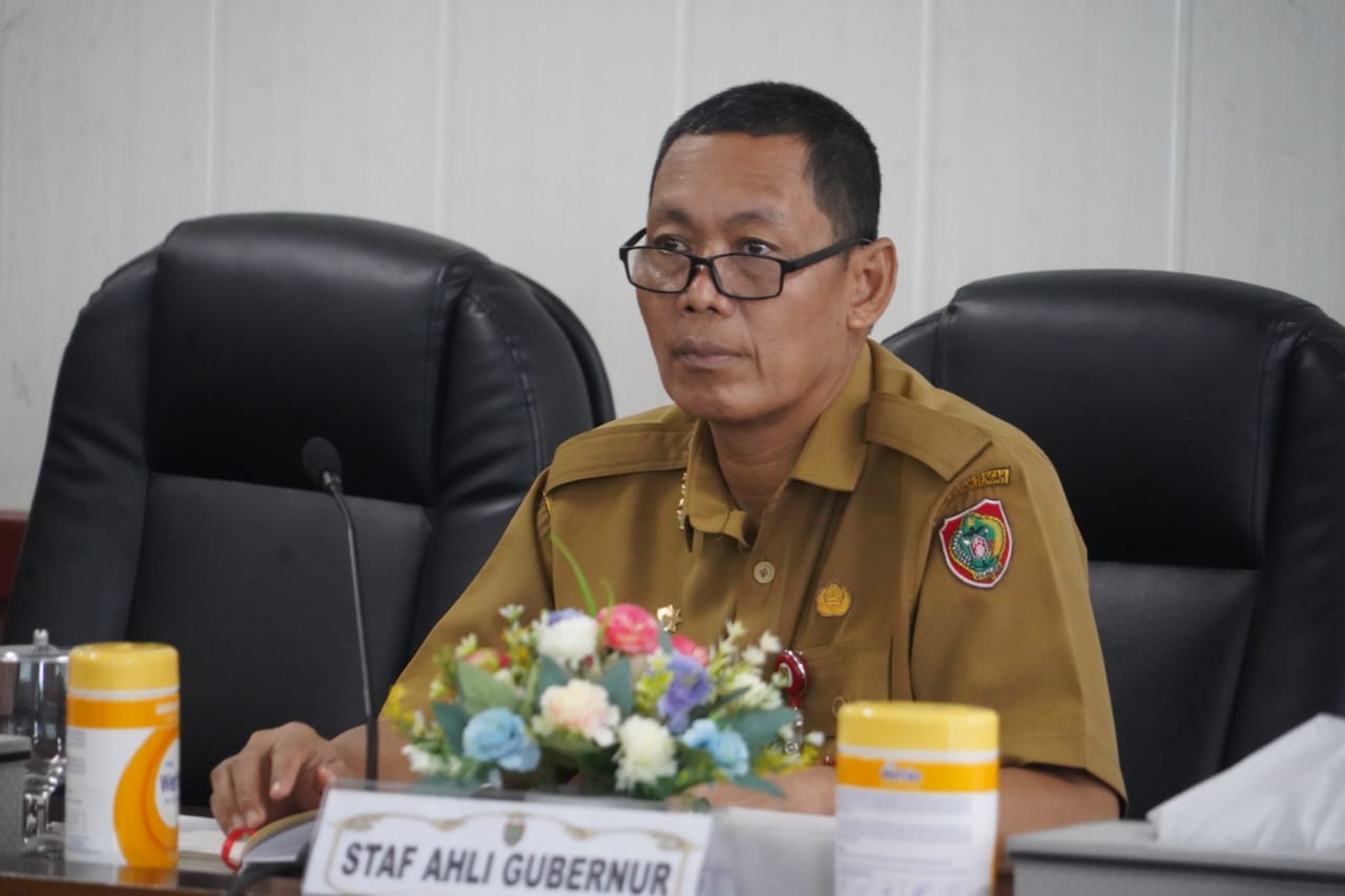 Hadiri Rakor, Sahli Yuas Elko Minta Perangkat Daerah Terkait Lakukan Upaya-Upaya Pengendalian Inflasi di Kalteng